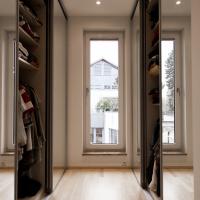 Ankleide Schrank Begehbarer Kleiderschrank Cabinet Spiegel Fronten Kleiderschrank Schiebetüren Gleittüren Gleiten Schieben Einschub Regal Bücherregal Bücher Bibliothek Regallautsprecher Lautsprecher Entertainment TV Fernseher Integration Integriert Fernsehen Schauen Boxspringbett Kissen Decken Bettbezug Hasena Cabinet Cabinet-Schranksysteme Weimar Erfurt Jena Arnstadt Gera Sömmerda Gotha Eisenach Ilmenau Coburg