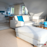 Wohnen Leben Schlafen Küche Kochen Arbeitsplatte Stein Metall Glas Bora Siemens Blanco Miele Venjakob Couch Sofa Cabinet Schranksystem Waffenschrank Esszimmer Esstisch Freischwinger Stühle Ausblick Schlafzimmer Bad Ebenerdig Ferienwohnung Blau Rot Komplett Ausstattung Usedom Erfurt Jena Weimar Gotha Ilmenau Arnstadt Sömmerda Coburg Eisenach Gera Parkett Fliesen Teppich Treppen Haus Ewald Schillig Koinor