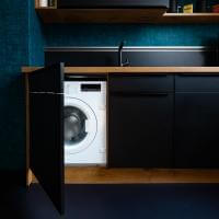 Küche Kueche U-Form Holz Holzoptik Arbeitsplatte Schwarz Matt Waschmaschine Spülmaschine Spüle Blanco Kühlschrank Stauraum Sitzbank Sitzgelegenheit Hocker Vintage Retro Industrial Türkis Modern Falt-Lift-Schrank Bora Bora-Kochfeld Kochfeld Kochen