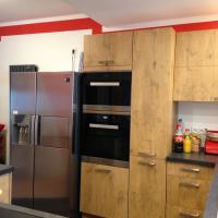 Küche Küchen Kochen Einrichtung Weimar Siemens Bora Blanco Holz Holzoptik Fachwerk Stein Steinoptik Design American Kühlschrank Eiswürfelspender Holzfront