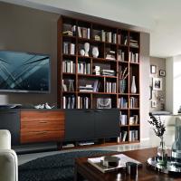 Moderne Bibliothek von Linea Concept Mit Hängesideboard und Lackfront